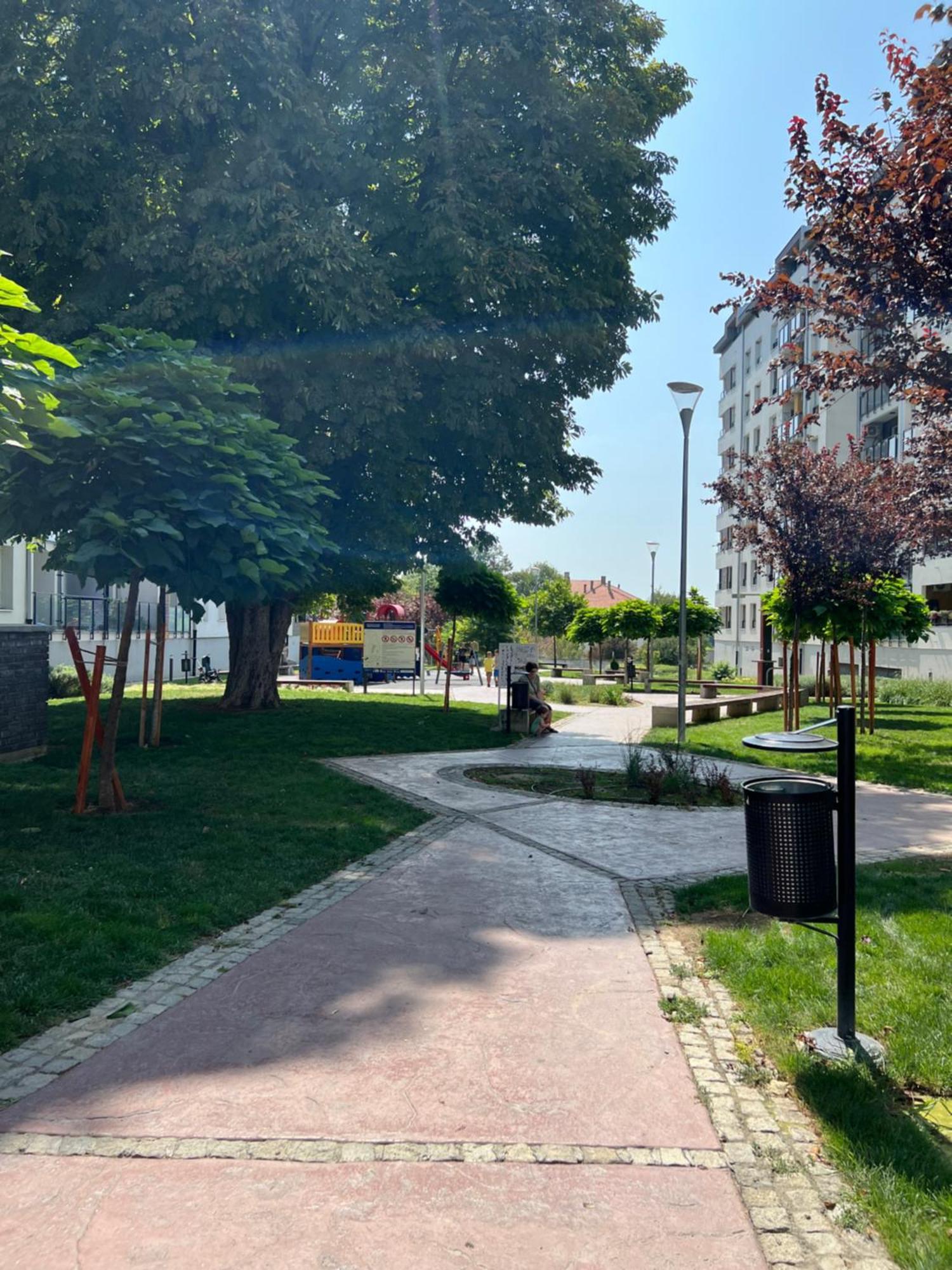 Appartamento Delete 5 - Zemunske Kapije Belgrado Esterno foto